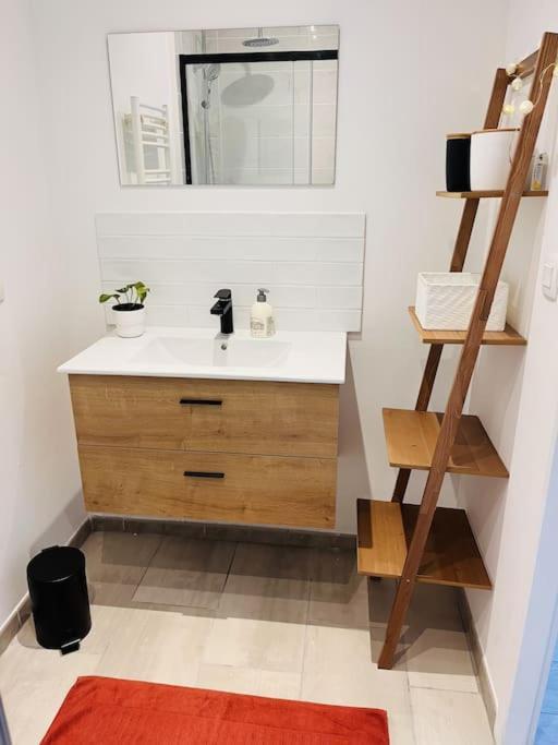Superbe Maison Plein Centre Merville  エクステリア 写真