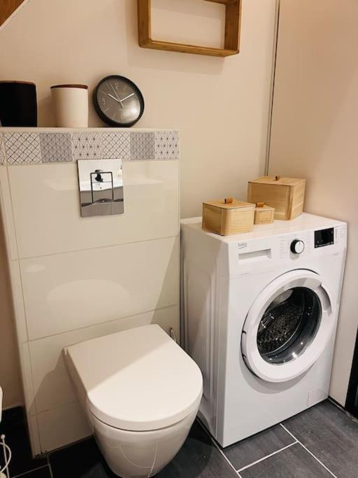 Superbe Maison Plein Centre Merville  エクステリア 写真